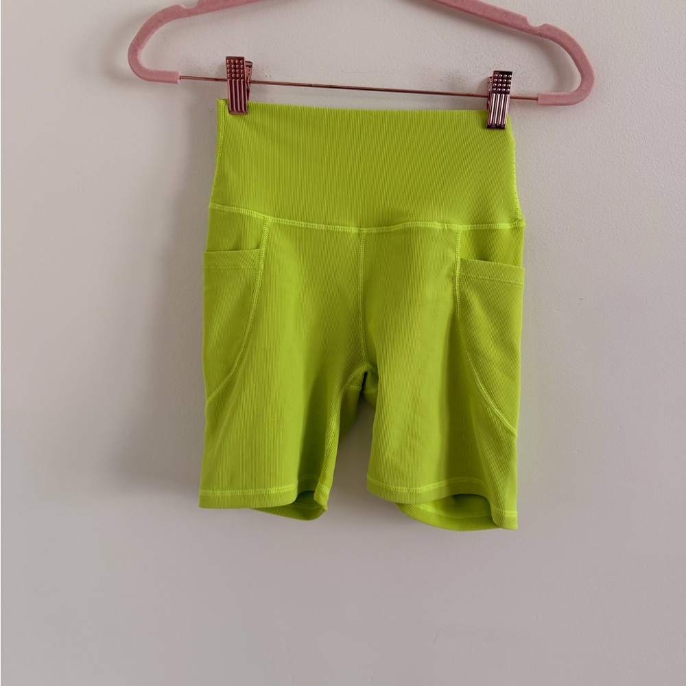 Wilo Lime High Waist Women's Shorts